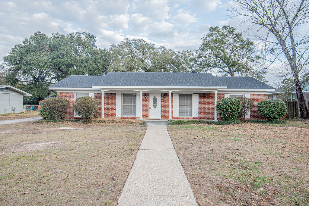 4361 Montclair Circle East